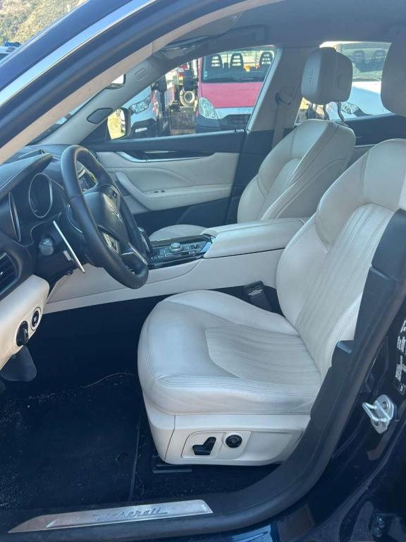 Maserati Levante Granlusso 3.0V6 Photo 24