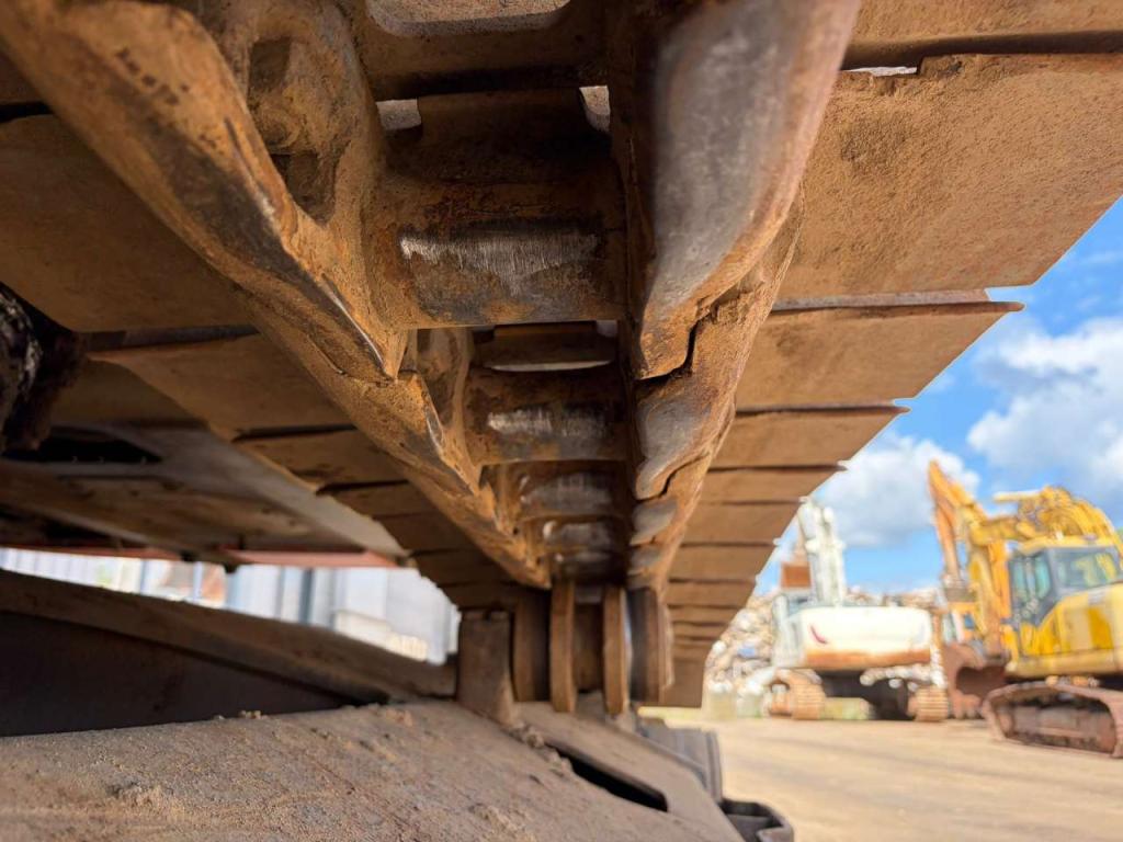 Hitachi ZX300LCN-6 Photo 14