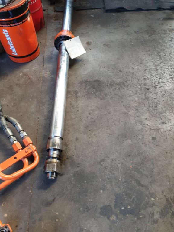 Cylinder for Hitachi ZX 160 Photo 2