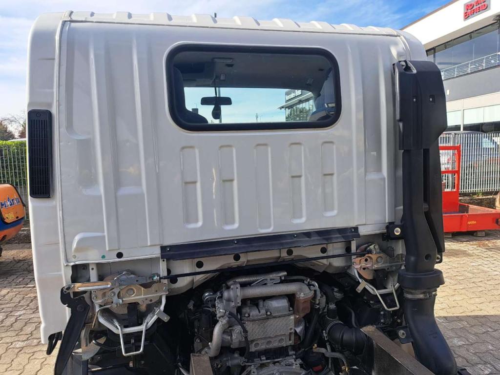 Isuzu L35 Photo 10
