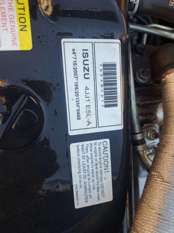 Isuzu L35 Photo 17