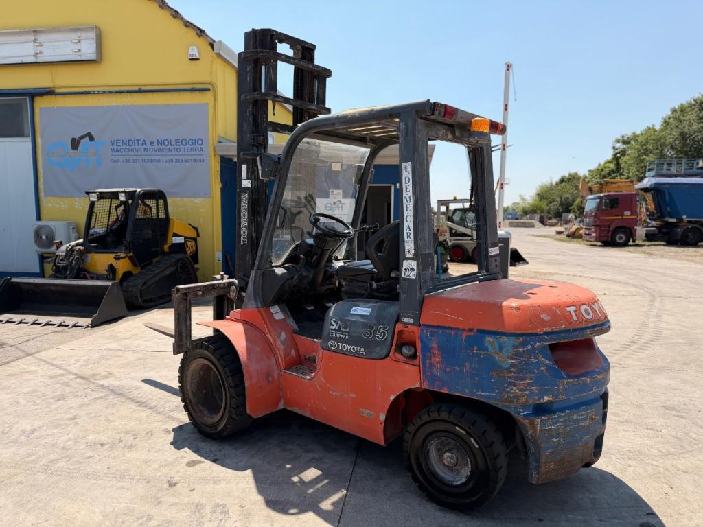 Toyota H35 Photo 4