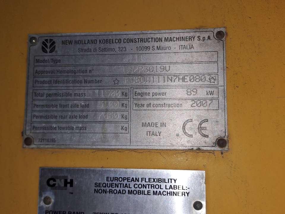 New Holland Kobelco W 111 Photo 5