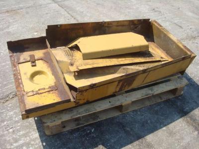 Engine hood for CAT 951B sold by OLM 90 Srl