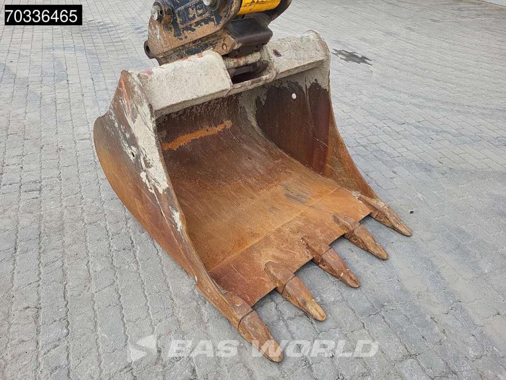 JCB 140X L SV Photo 9