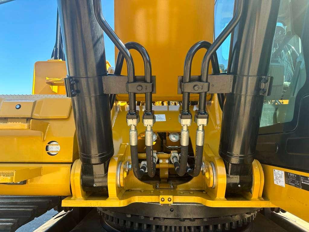 Caterpillar 350 - Including Hammer Lines Installation Photo 18