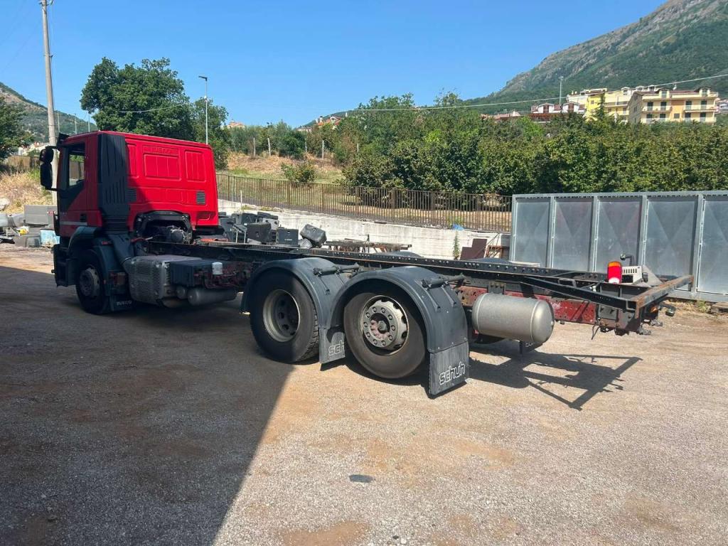 Iveco STRALIS HI-STREET 260S31 Photo 15