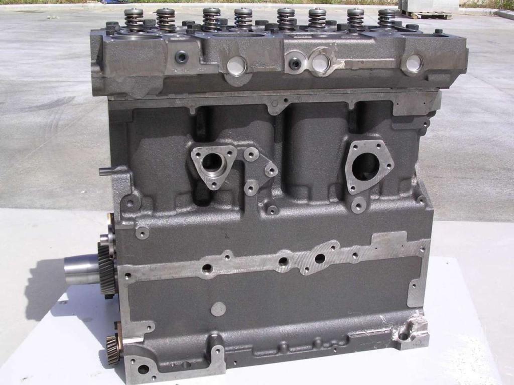 Long block engine for Caterpillar LONG BLOCK 3304 DI Photo 1