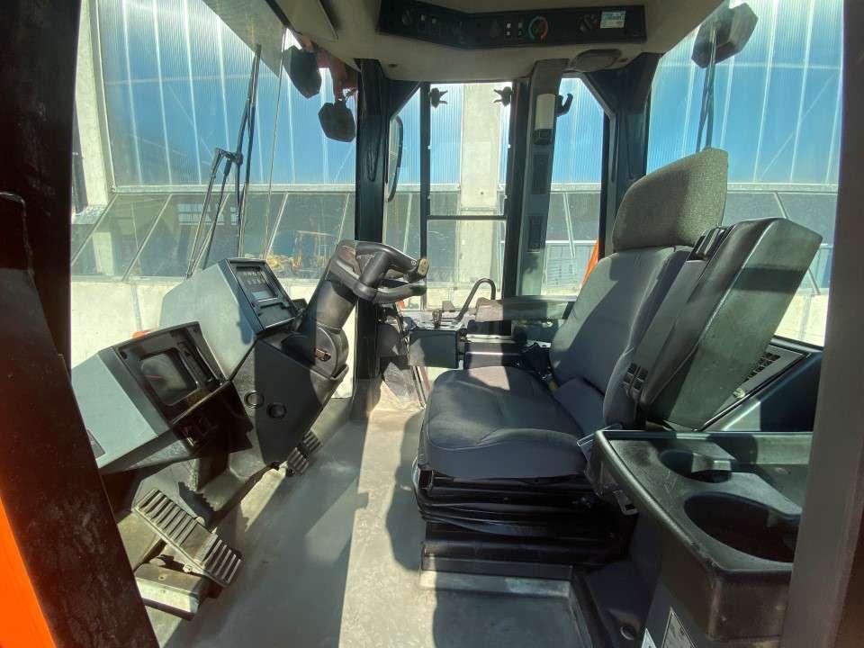 Caterpillar 950G Photo 8