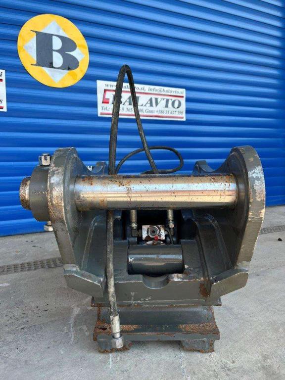 BQCO6-65 for 13-17 ton excavators Hydraulic quick coupler Photo 2