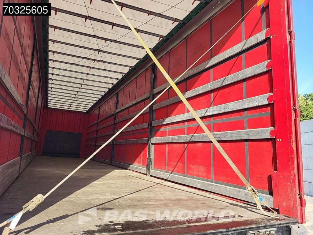 Krone SD Lift Axle Sliding Roof Photo 9