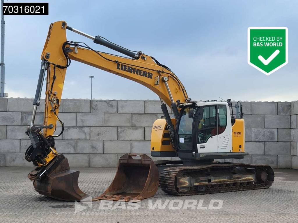 Liebherr R926 Engcon - 2 Buckets Photo 1