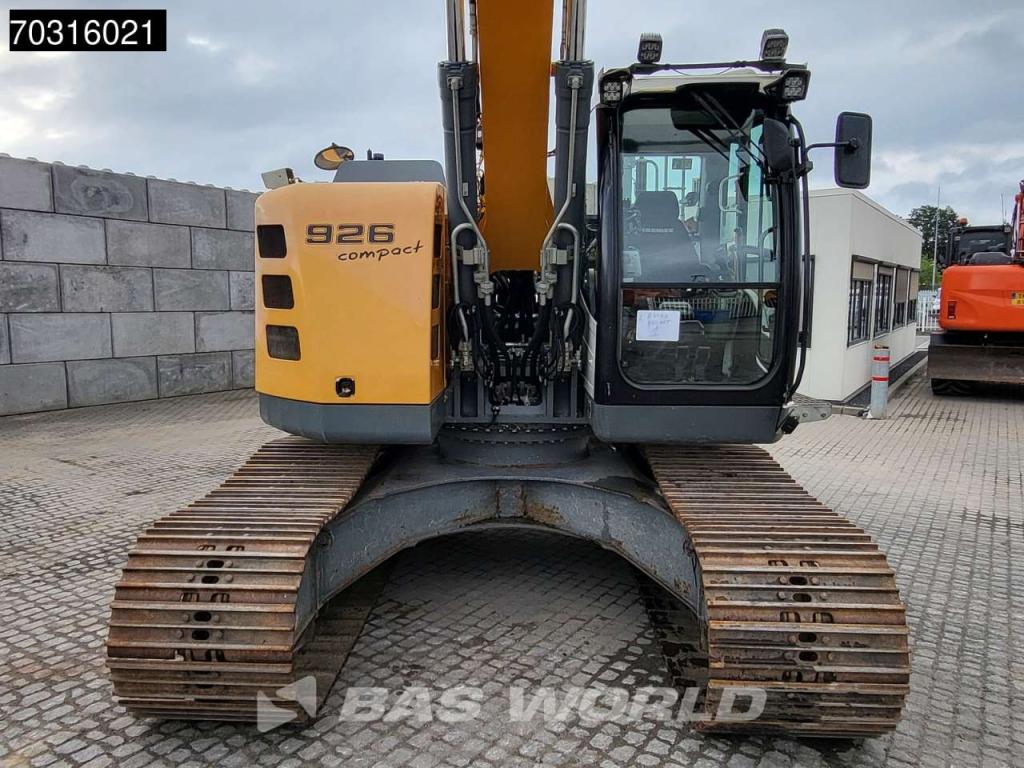 Liebherr R926 Engcon - 2 Buckets Photo 10