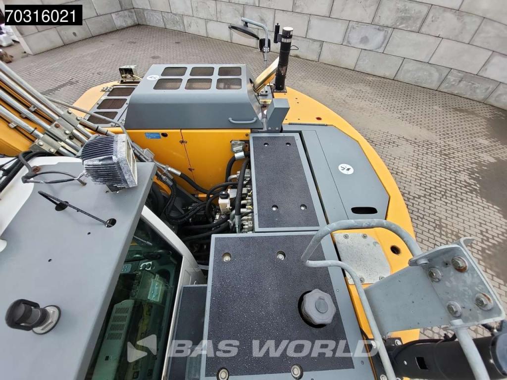 Liebherr R926 Engcon - 2 Buckets Photo 29
