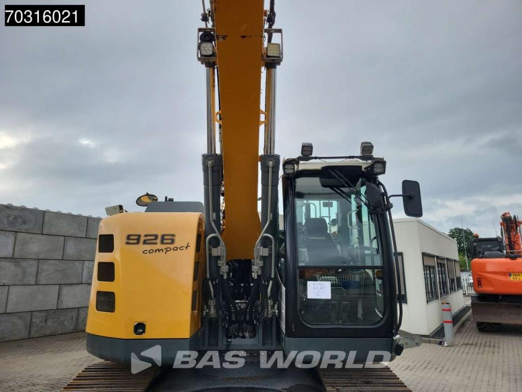 Liebherr R926 Engcon - 2 Buckets Photo 9