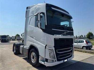 Volvo FH 500 + PRESA DI FORZA IDRAULICA sold by Immobilian Trucks Srl