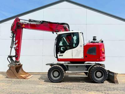 Liebherr A918 Compact Litronic - Likufix / Triple Boom Photo 1