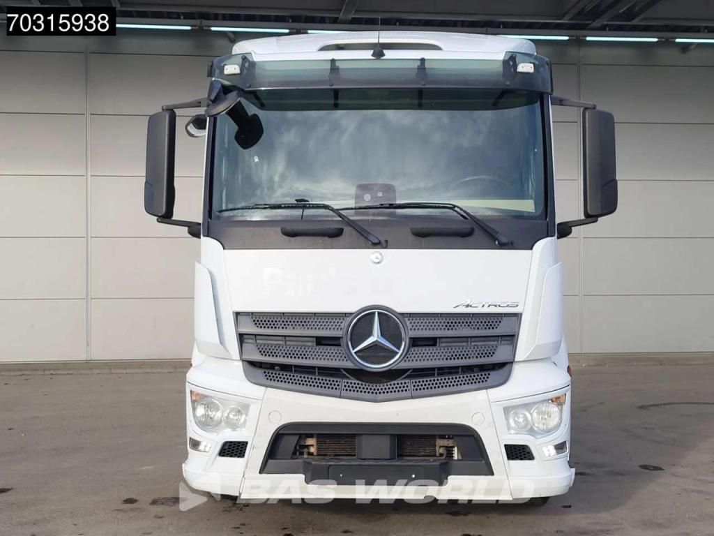 Mercedes-Benz Actros 1843 4X2 ClassicSpace Retarder Photo 6
