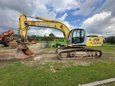 New Holland 305 sold by MAC 3 Srl
