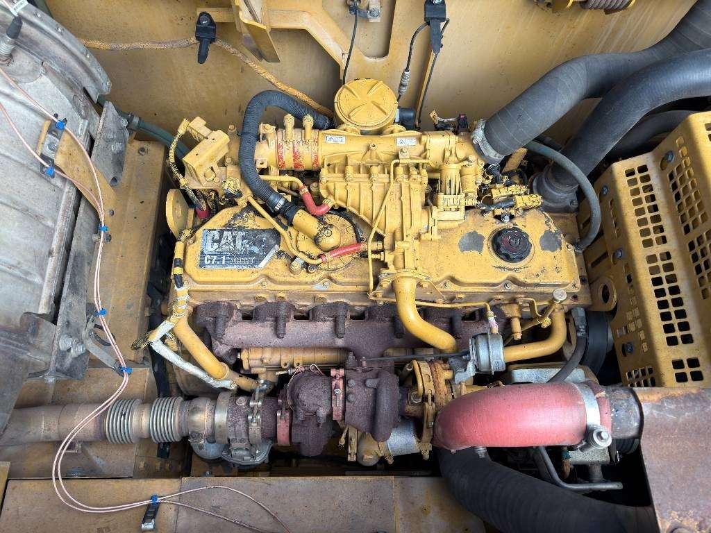 Caterpillar 330F LN Photo 30