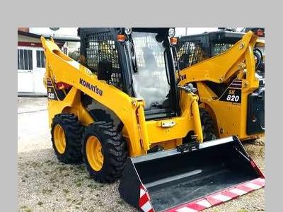 Komatsu SK820-8 Skid Steer Loader スキッドステアローダー 1:25