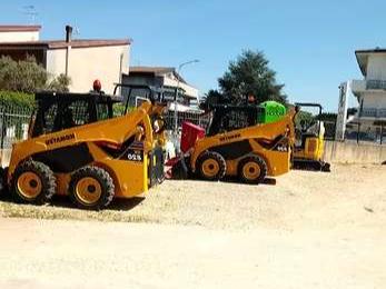 Komatsu sk820-8 Photo 2