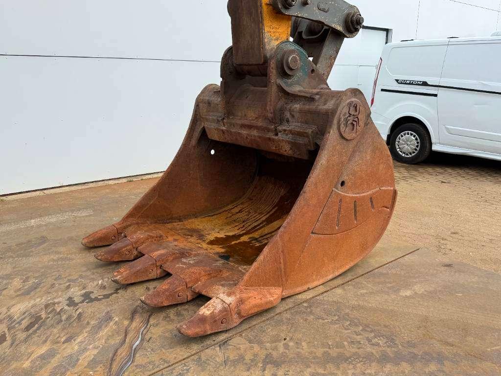Liebherr R946LC - Automatic Greasing / Rear + Side Camera Photo 18