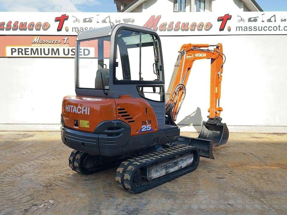 Hitachi ZX 25 CLR Photo 21