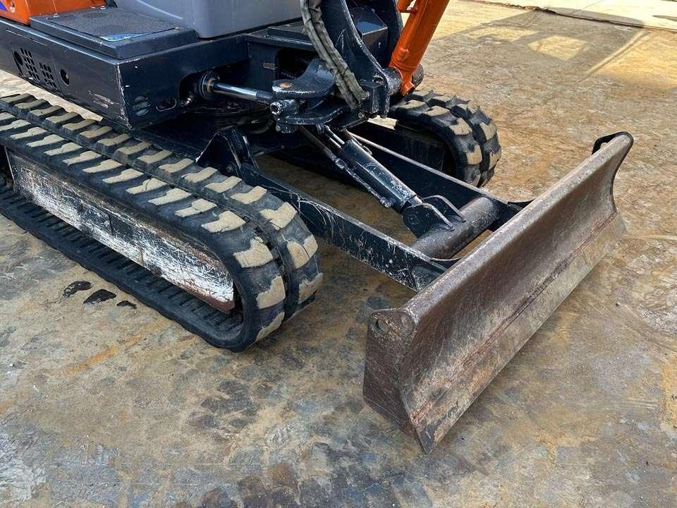 Hitachi ZX 25 CLR Photo 7