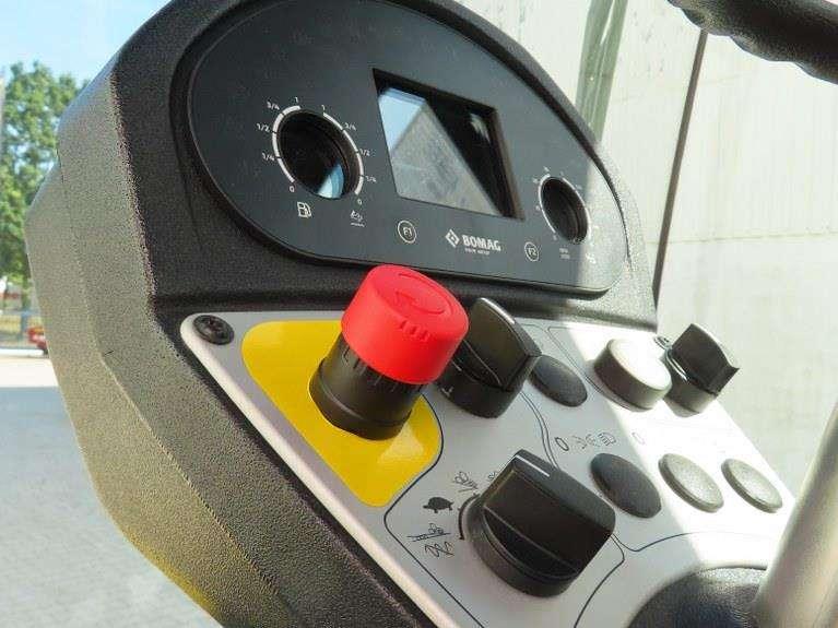 Bomag BW145 D-5 PL Photo 12