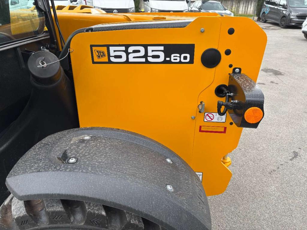 JCB 525-60 Hi-Viz Photo 2