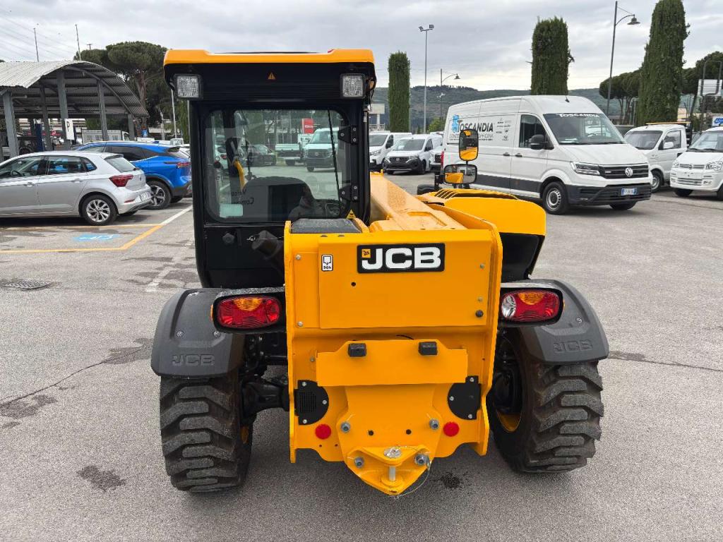 JCB 525-60 Hi-Viz Photo 4