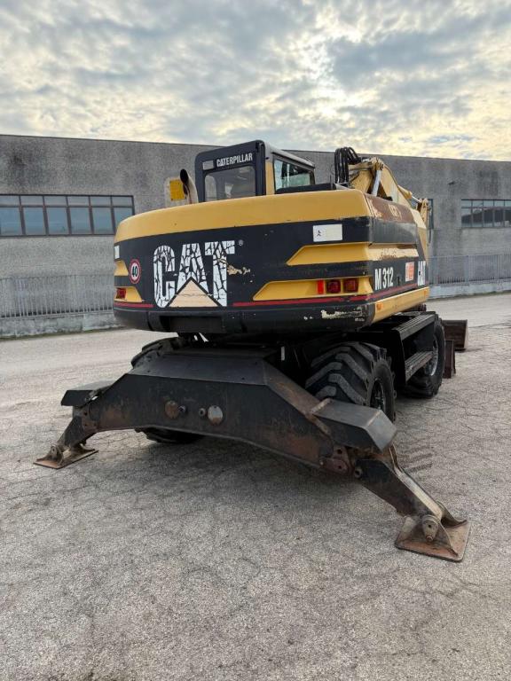 Caterpillar m312 Photo 6
