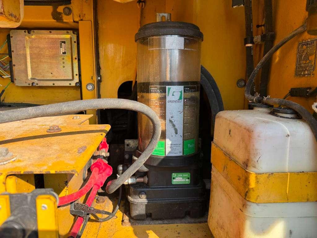 Caterpillar 345C - Tilting Cabin / Adjustable Undercarriage Photo 27