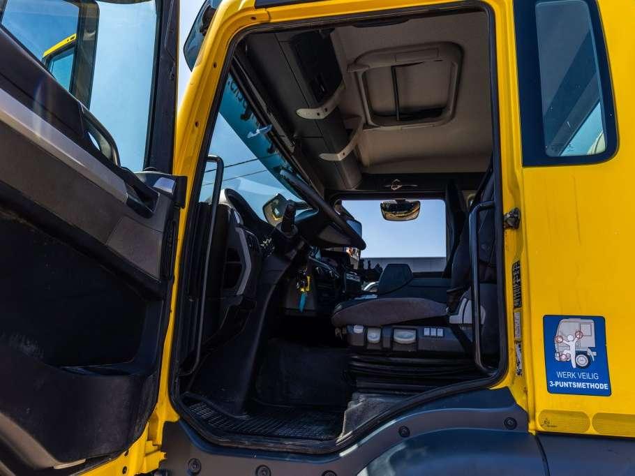 Man TGS 37.360 BB - LIEBHERR 10M3 Photo 16