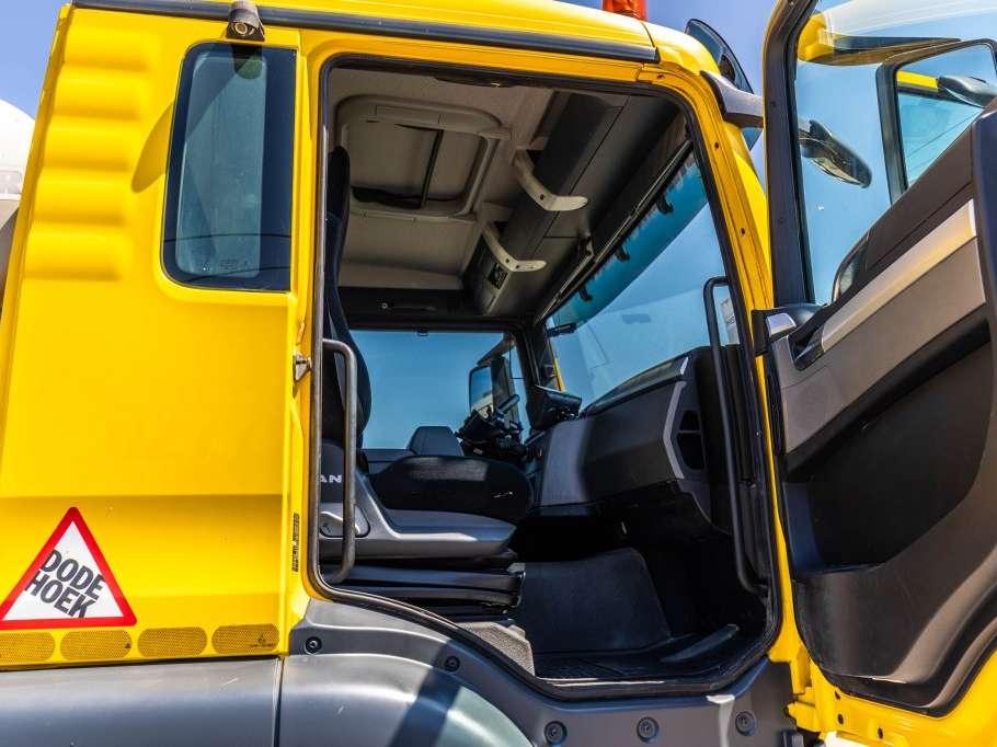 Man TGS 37.360 BB - LIEBHERR 10M3 Photo 19