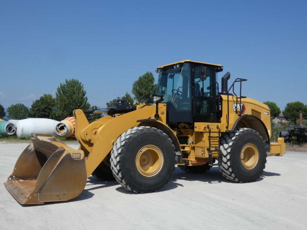Caterpillar 950GC Photo 1