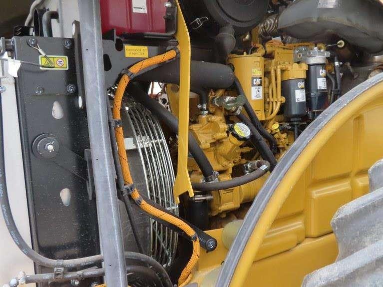 Caterpillar CS66B Photo 11