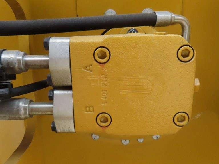Caterpillar CS66B Photo 14