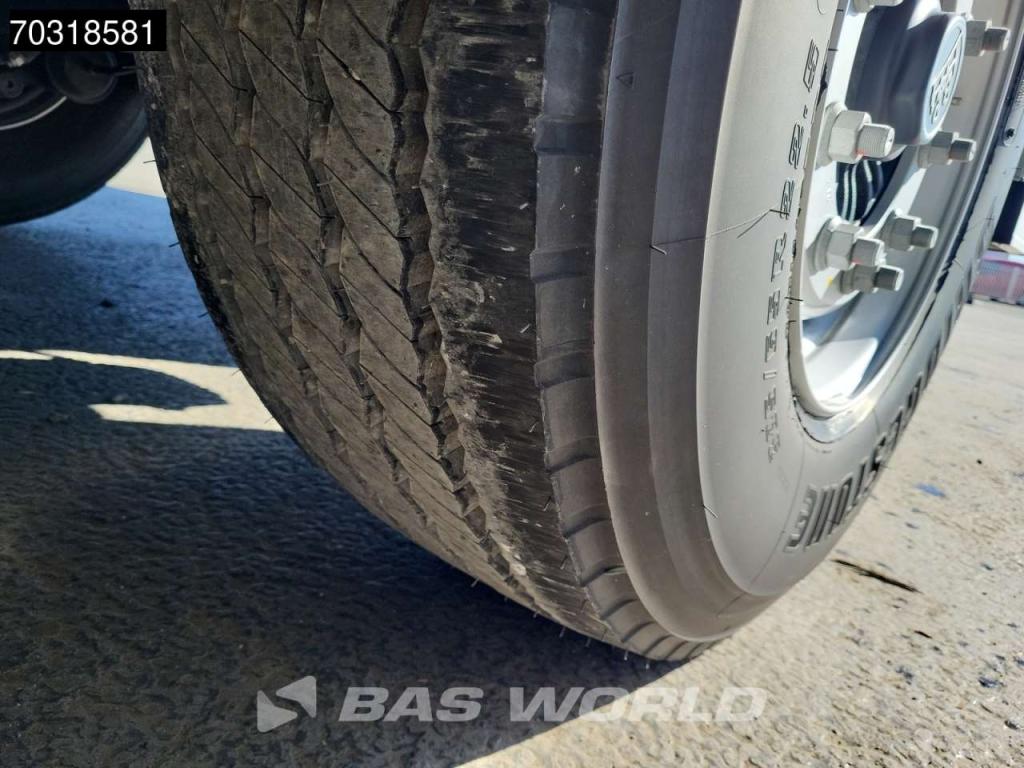 Kässbohrer XS 3 axles Lift Axle ALU Photo 17