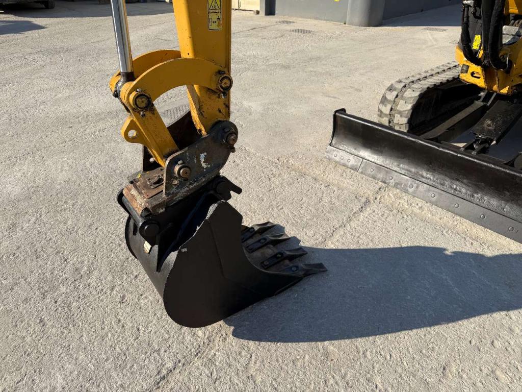 Caterpillar 303.5 CR Photo 8