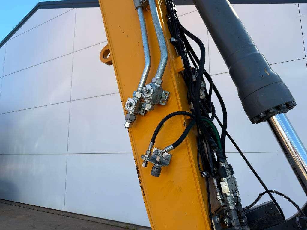 Liebherr R926LC - 15 Meter / GPS Prepaired / German Machine Photo 14