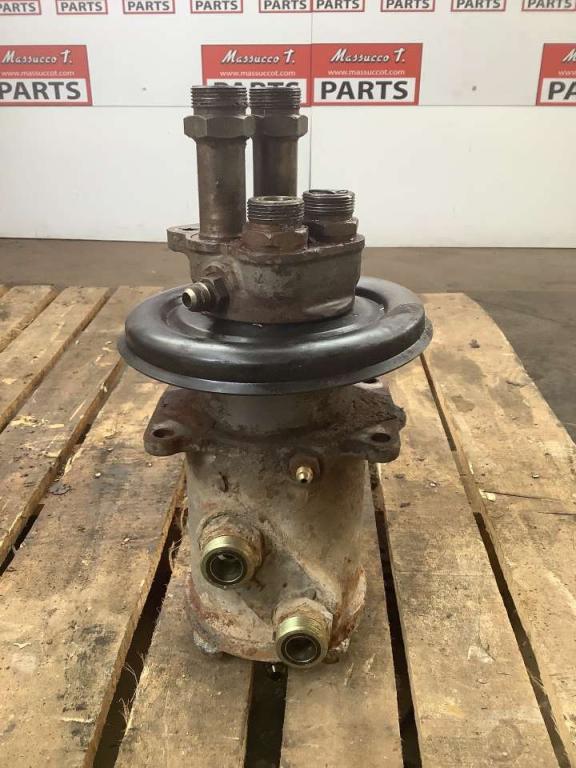 Rotating joint for Hitachi ZX280LCN-3 Photo 4