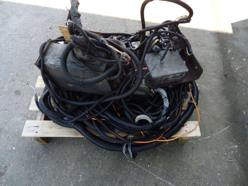 Complete electrical system for Fiat Kobelco/Fiat hitachi W270 Photo 4