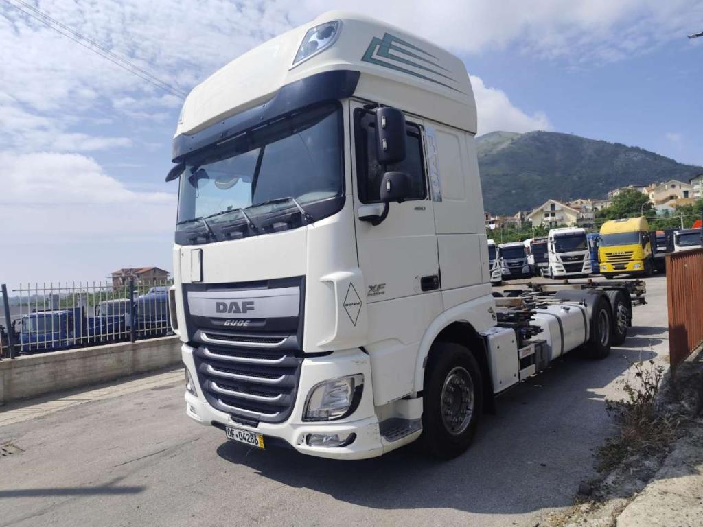 Daf XF460 Photo 17