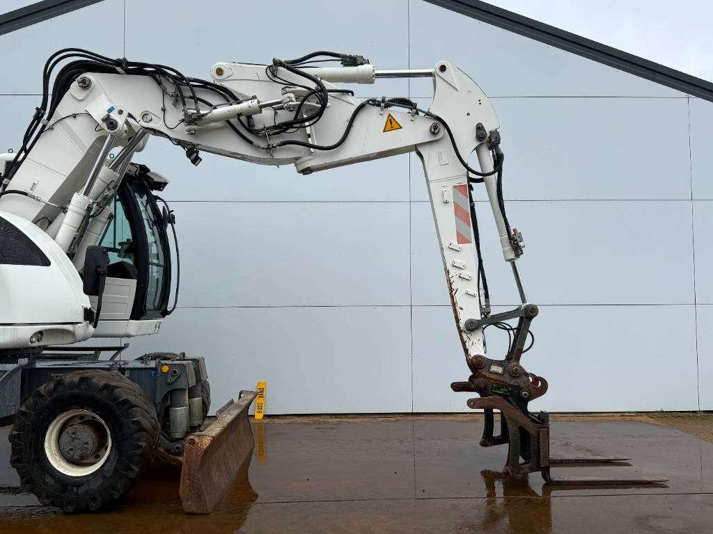Liebherr A914 Compact - Triple Boom / Many extra attachment Photo 17