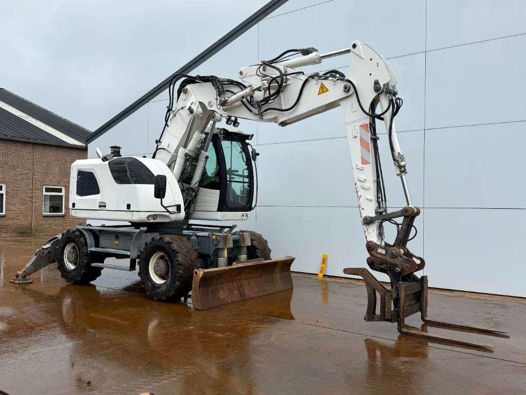 Liebherr A914 Compact - Triple Boom / Many extra attachment Photo 7