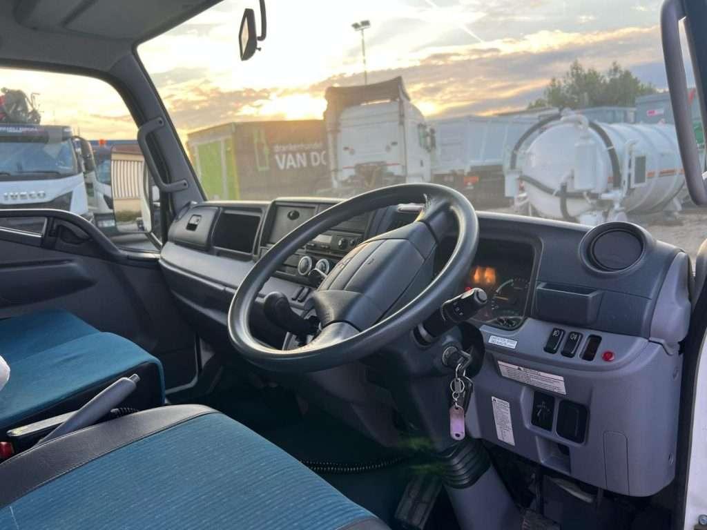 Mitsubishi FUSO 7C15 SCARRABILE NUOVO Photo 9