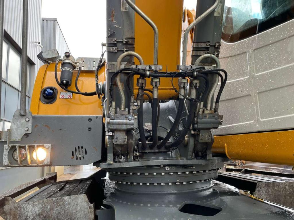 Liebherr LH30 M - Material Handler Photo 16