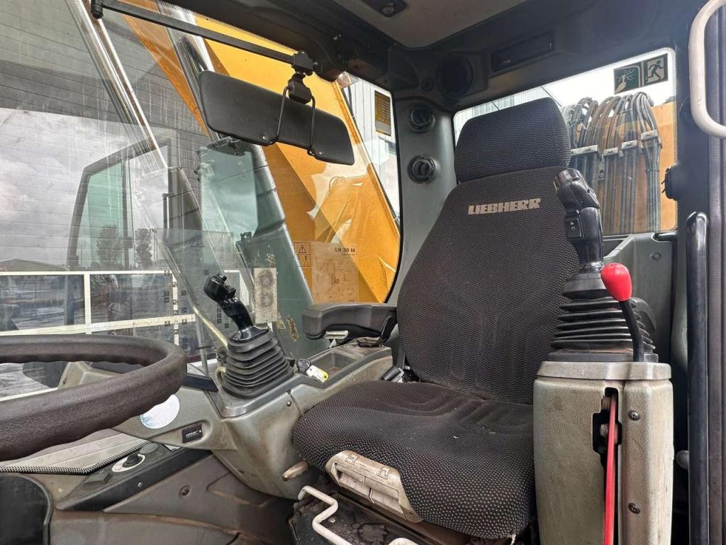 Liebherr LH30 M - Material Handler Photo 22